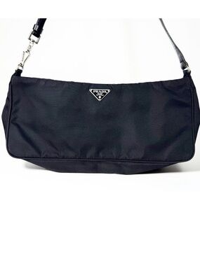 PRADA!⭐️RARE VINTAGE! Prada Black Clip Nylon and leather Bag! Offers welcome!